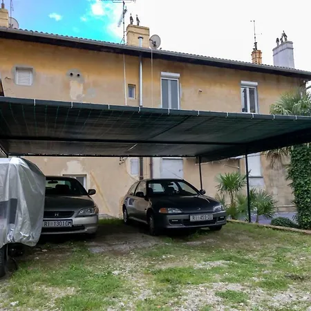 Alenka Appartamento *